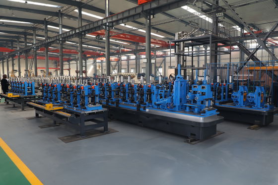 Machine de fabrication de tubes de bandes d'acier laminées à froid avec finition en ligne | Solution de production de tubes à haute efficacité de Φ12,7 à 165 mm