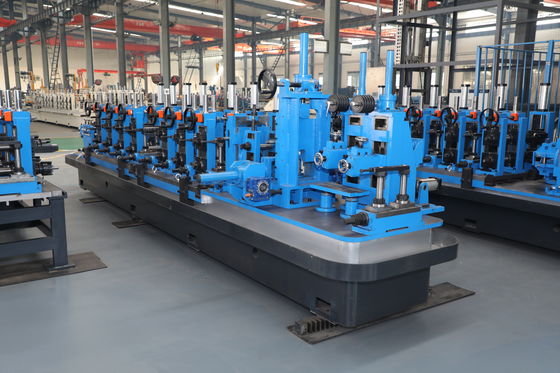 Machine de fabrication de tubes en acier ASTM A53 avec découler à haute résistance pour l'acier laminé à chaud de 2,0 mm à 6,0 mm