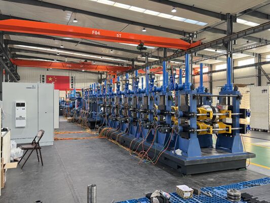 Ligne de production de tuyaux en acier standard BIS de 88,9 mm à 219 mm de diamètre extérieur Fabrication de tuyaux industriels