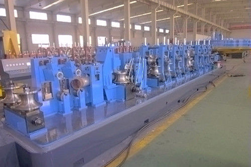 Équipement de formage de rouleaux en acier à profil ouvert pour la production de tuyaux industriels et de profilés structurels