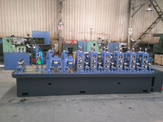 Machine de soudage de tubes rectangulaires standard ASTM pour la production de tubes structurels