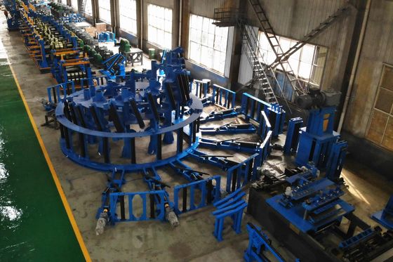 Machine de fabrication de tuyaux carrés en acier à faible teneur en carbone