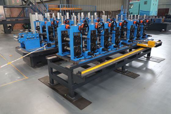 Machine de fabrication de tubes en acier galvanisé avec soudage à haute fréquence pour la construction et la production de tuyaux industriels