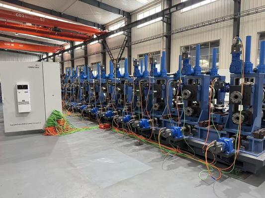 Tube à grande vitesse formant la machine pour précision de production de tuyau d'api la haute