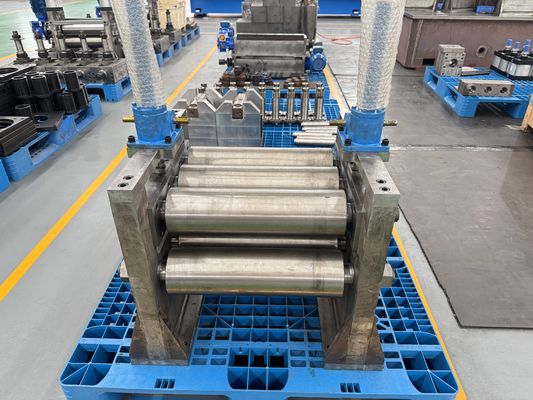 Machine de fabrication de tubes en acier galvanisé avec soudage à haute fréquence pour la construction et la production de tuyaux industriels