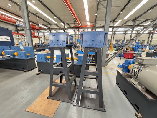 Tube automatique d'ascenseur supérieur faisant la machine pour le tube en acier Safty de l'eau