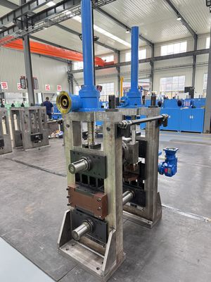 Machine de fabrication de tubes en acier ASTM A53 avec découler à haute résistance pour l'acier laminé à chaud de 2,0 mm à 6,0 mm